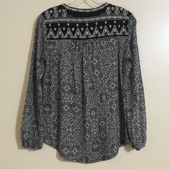 Lucky Brand XS Black White Silver Embroidered Top - Picture 2 of 7